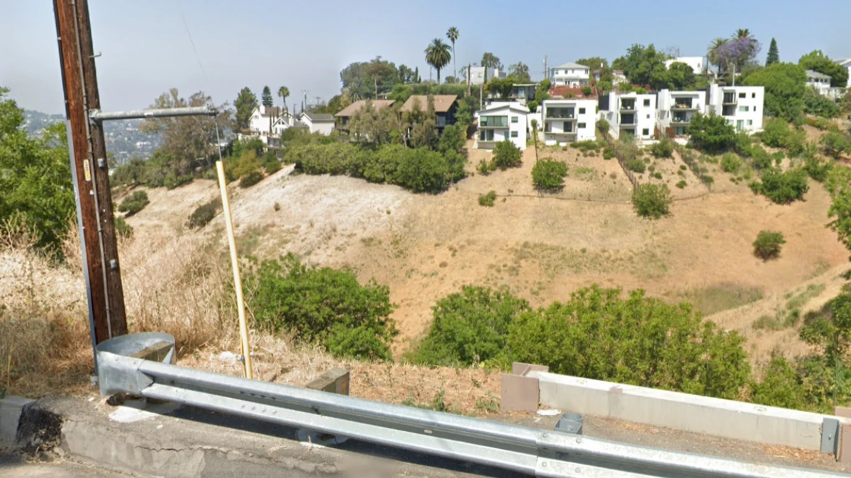 3781 Richardson Drive, Los Angeles, CA 90065